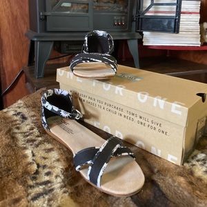 Tom’s sandals